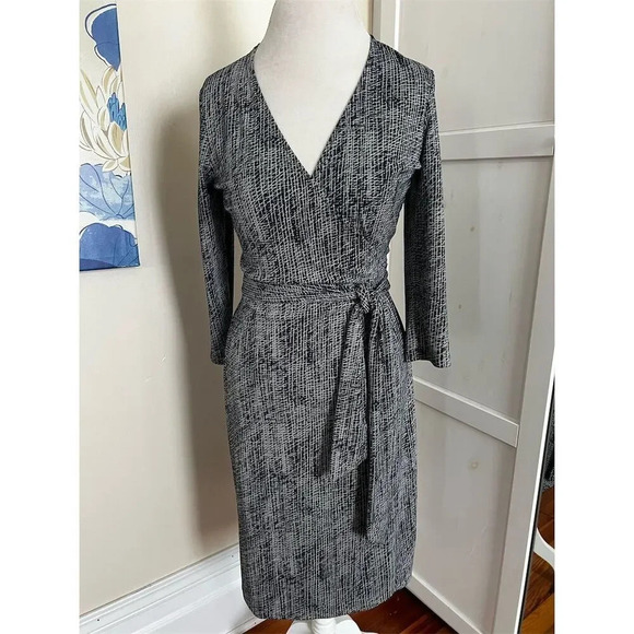 Calvin Klein Women's Geometric Wrap Dress Navy and White Knee Length Size S - Picture 1 of 8